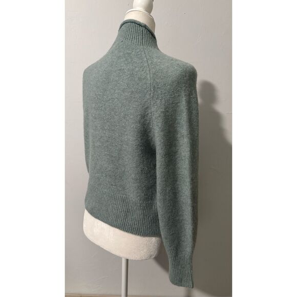 J. Crew Rollneck sweater in heather blue smocked super softer XXS - Picture 5 of 9